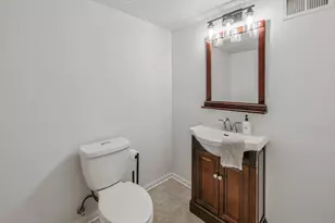 720 Olive Pkwy, Bartlett, IL 60103 - Photo 36