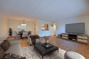 110 W Butterfield Rd, Elmhurst, IL 60126 - Photo 6