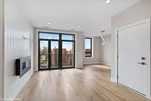3332 W Irving Park Rd, Chicago, IL 60618 - Photo 4