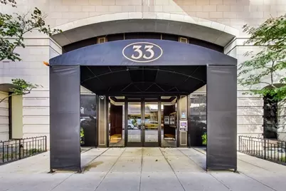 33 W Huron Street #502, Chicago, IL 60654 - Photo 1