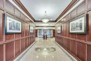 33 W Huron St, Chicago, IL 60654 - Photo 2