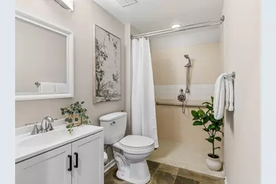 33 W Huron Street #502, Chicago, IL 60654 - Photo 18