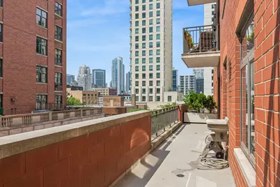 33 W Huron Street #502, Chicago, IL 60654 - Photo 20