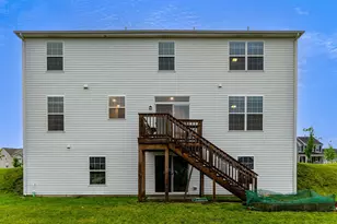 2411 Fairfield Ave, Yorkville, IL 60560 - Photo 4