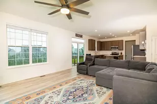 2411 Fairfield Ave, Yorkville, IL 60560 - Photo 8