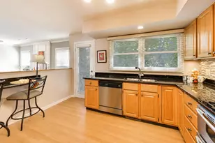 1026 Church St, Glenview, IL 60025 - Photo 12
