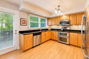 1026 Church St, Glenview, IL 60025 - Photo 10