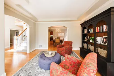 909 S Cambridge Avenue, Elmhurst, IL 60126 - Photo 4