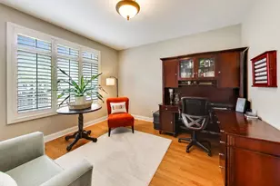 909 S Cambridge Ave, Elmhurst, IL 60126 - Photo 10