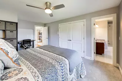 909 S Cambridge Avenue, Elmhurst, IL 60126 - Photo 18
