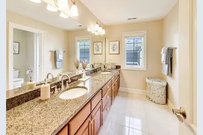 909 S Cambridge Avenue, Elmhurst, IL 60126 - Photo 22