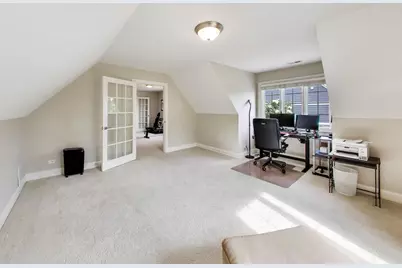 909 S Cambridge Avenue, Elmhurst, IL 60126 - Photo 16