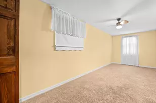 156 Fossil Cove Ln, Wilmington, IL 60481 - Photo 16
