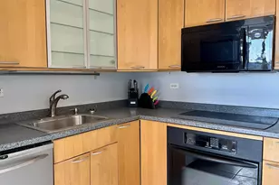 655 W Irving Park Rd, Chicago, IL 60613 - Photo 12