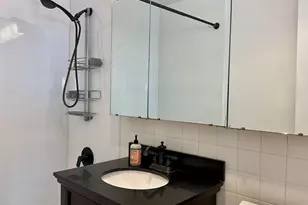 655 W Irving Park Rd, Chicago, IL 60613 - Photo 16