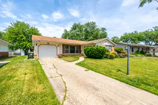 214 Greenbriar St, Elk Grove Village, IL 60007 - Photo 34