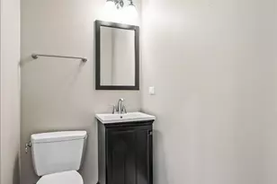1515 Stonegate Manor, Mount Prospect, IL 60056 - Photo 16