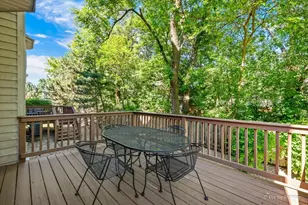 1515 Stonegate Manor, Mount Prospect, IL 60056 - Photo 6