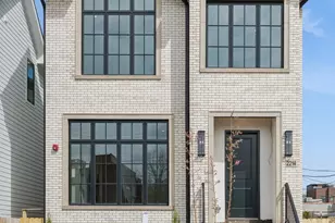 2214 W Oakdale Ave, Chicago, IL 60618 - Photo 1