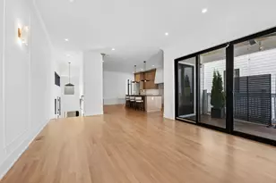2214 W Oakdale Ave, Chicago, IL 60618 - Photo 18