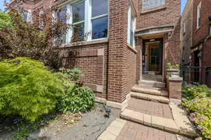 3130 W Wilson Ave, Chicago, IL 60625 - Photo 2