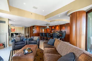 111 W Maple St, Chicago, IL 60610 - Photo 6