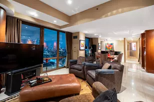 111 W Maple St, Chicago, IL 60610 - Photo 52
