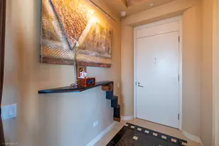 111 W Maple St, Chicago, IL 60610 - Photo 18