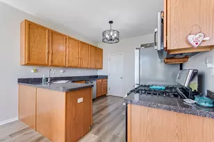 1825 Parkside Dr, Shorewood, IL 60404 - Photo 6