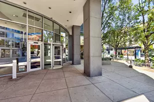 200 W Grand Ave, Chicago, IL 60654 - Photo 18