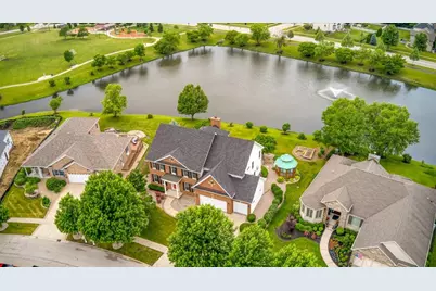 21250 S Redwood Lane, Shorewood, IL 60404 - Photo 1