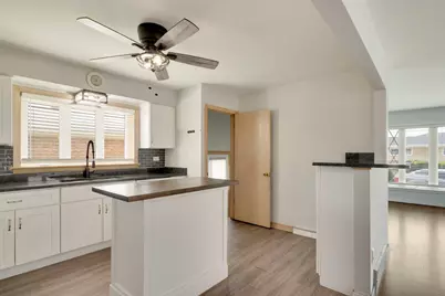 5129 N Chester Avenue, Chicago, IL 60656 - Photo 8