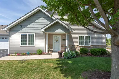 2035 Somerset Lane #2035, Sycamore, IL 60178 - Photo 1