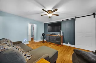 252 Sylvan Ln, Creve Coeur, IL 61610 - Photo 4
