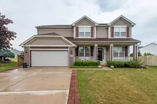 39689 Lynsee Ct, Beach Park, IL 60083 - Photo 1