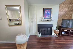 5961 Meadow Dr, Lisle, IL 60532 - Photo 8