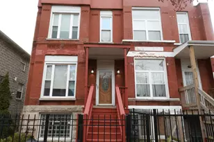 3651 S Giles Ave, Chicago, IL 60653 - Photo 1