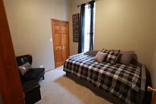3651 S Giles Ave, Chicago, IL 60653 - Photo 10