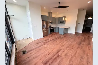 4635 N Clark Street #1, Chicago, IL 60640 - Photo 2