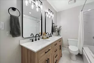 636 N Racine Ave, Chicago, IL 60642 - Photo 14