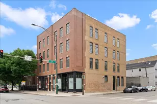 636 N Racine Ave, Chicago, IL 60642 - Photo 1