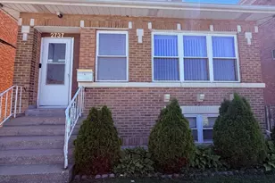 2737 N 73rd Ave, Elmwood Park, IL 60707 - Photo 1