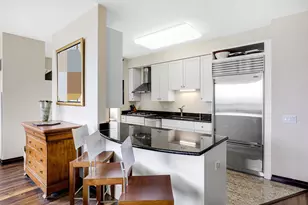 33 W Ontario St, Chicago, IL 60654 - Photo 8