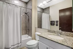33 W Ontario St, Chicago, IL 60654 - Photo 18