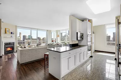 33 W Ontario Street #48B, Chicago, IL 60654 - Photo 10