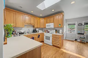 4450 N Mango Ave, Chicago, IL 60630 - Photo 8