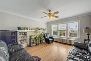 4450 N Mango Ave, Chicago, IL 60630 - Photo 4