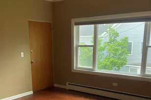 632 N Center St, Naperville, IL 60563 - Photo 6