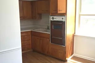 8537 Niles Center Rd, Skokie, IL 60077 - Photo 2