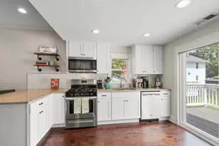 510 E 13th St, Lockport, IL 60441 - Photo 8